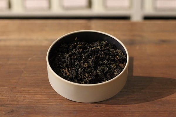 Milky oolong